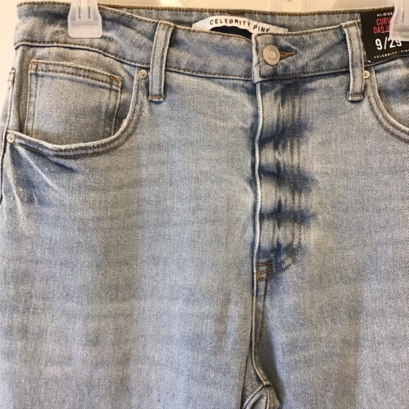 Celebrity Pink Juniors Vintage Inspired Light Wash Curvy Dad Jeans - Picture 5 of 10